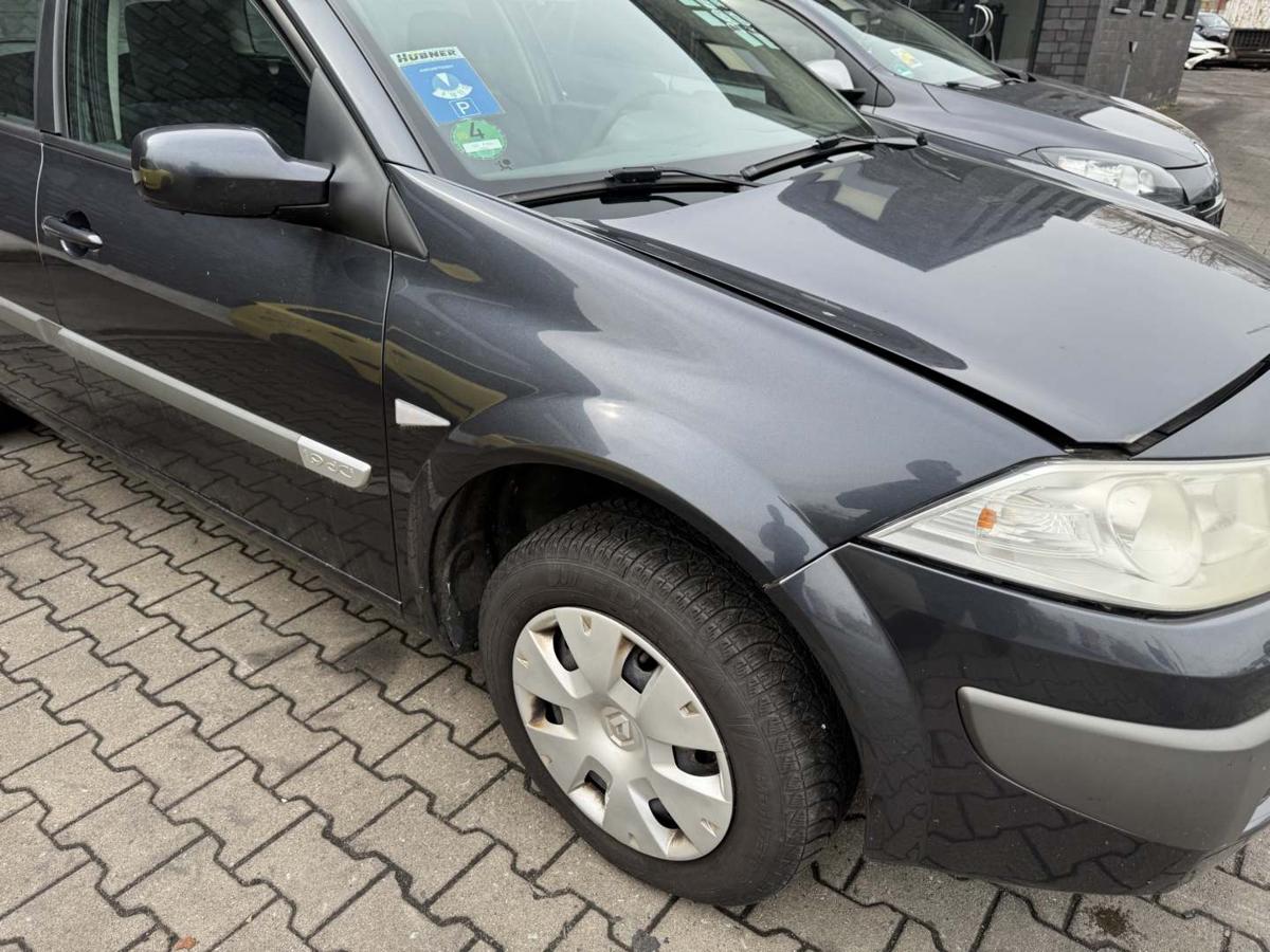 Renault Megane 2 original Kotfl&uuml;gel vorn rechts TEB66 Graphitschwarz Bj.2006